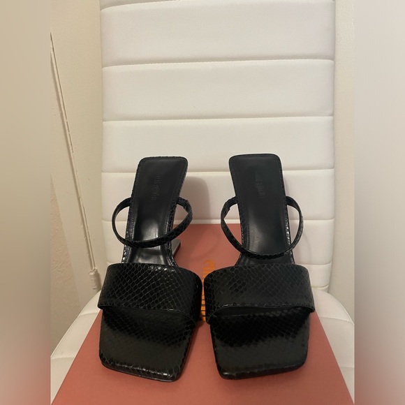 Cult Gaia Rene Sandal Black